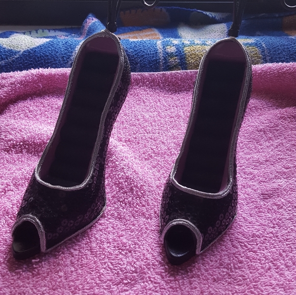 2 Jewelry Holders - Picture 3 of 11